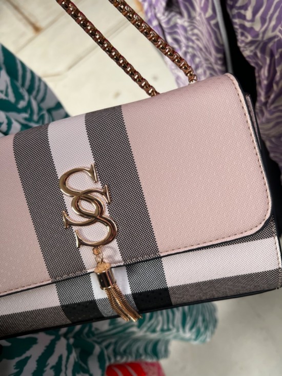 8a021880 31d4 4bf1 aad3 09c109cc3263